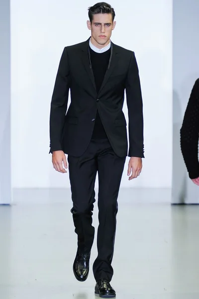 Look 46